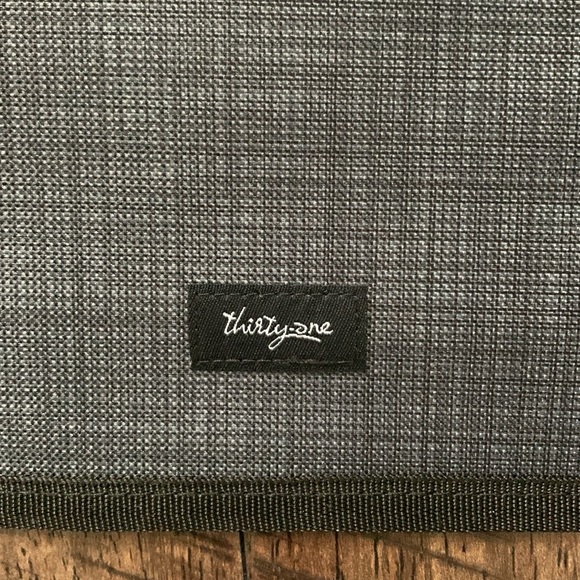 Thirty One hang up organizer❤️ - Picture 3 of 4